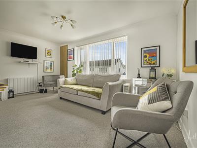 Living Room/Kitchen